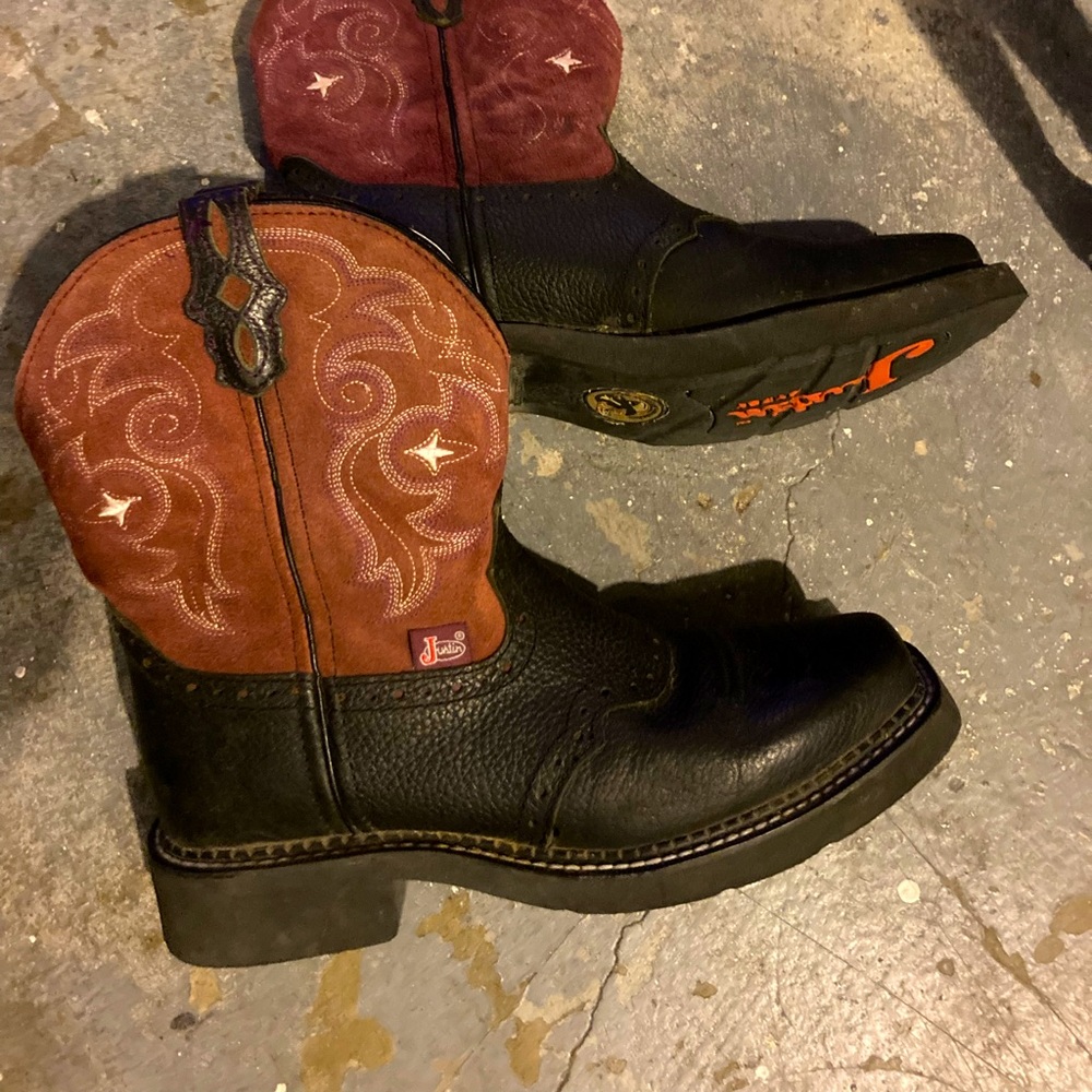 Justin Cowgirl Boots